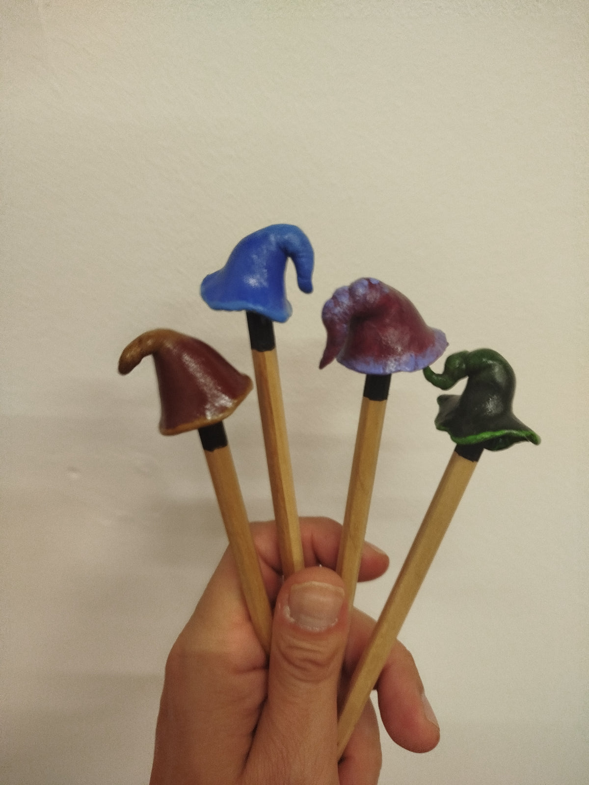 Crayons de bois Chapeau de sorcière